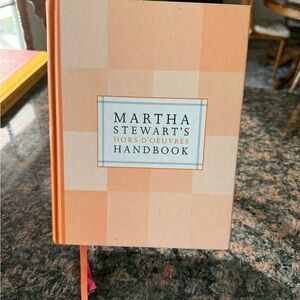 Martha Stewart's Hors D'Oeuvres Handbook beautifully illustrated 1999 copyright